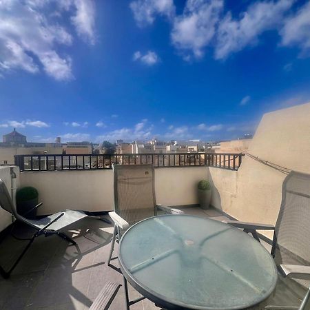 83/3-Lovely 1 Bedroom Penthouse Birkirkara Esterno foto